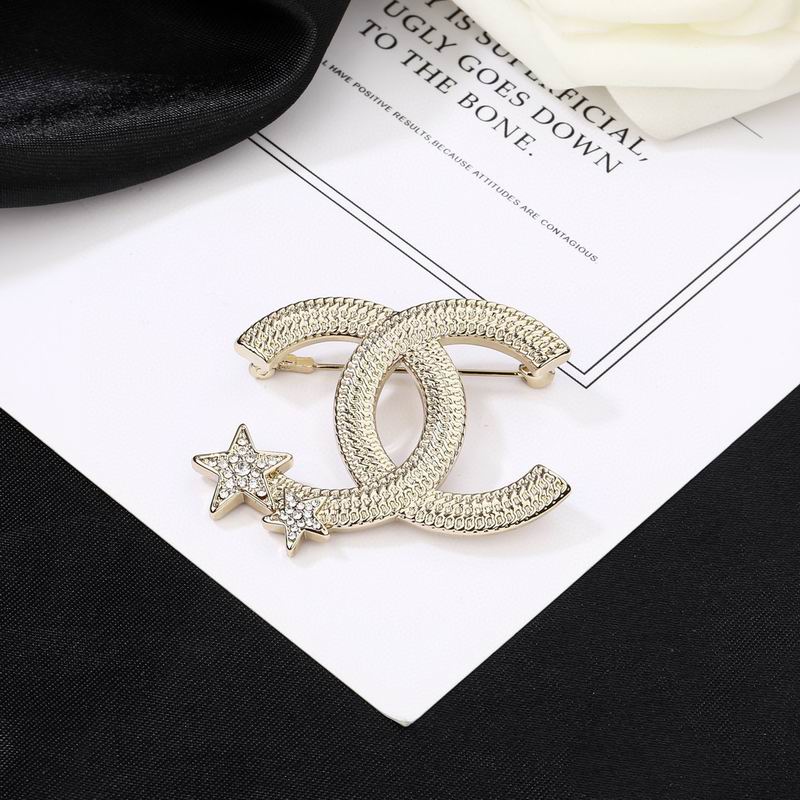 Chanel Brooch 02yxs75
